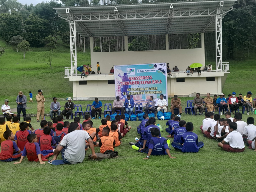 Grassroots Turnamen Sepak Bola antar Sekolah Dasar se Kecamatan Parmaksian