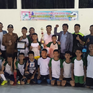 Pertandingan Final dan Penutupan Turnamen Sepak Bola antar Sekolah Dasar se Kecamatan Parmaksian