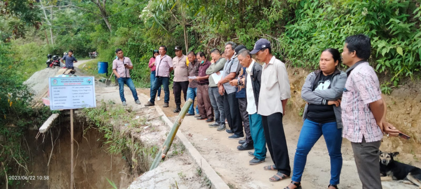 Trial Go Pembangunan Tembok Penahan Tanah (TPT) Lumban Lansang Dusun II Desa Siantar Utara