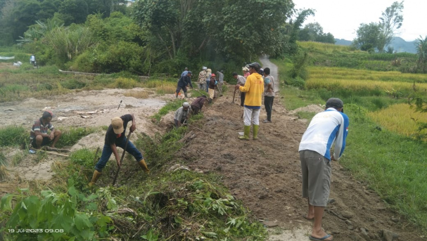 Gotong Royong Desa Tangga Batu I