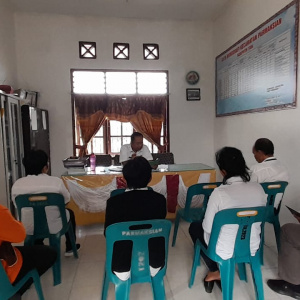 Rapat Staf Kantor Kecamatan Parmaksian