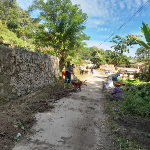 Gotong Royong Desa Banjar Ganjang