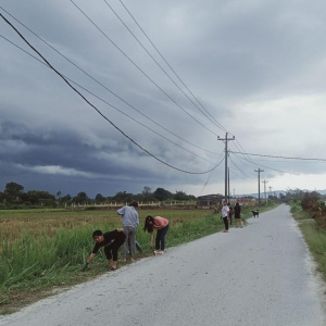 Gotong Royong Desa Bius Gu Barat