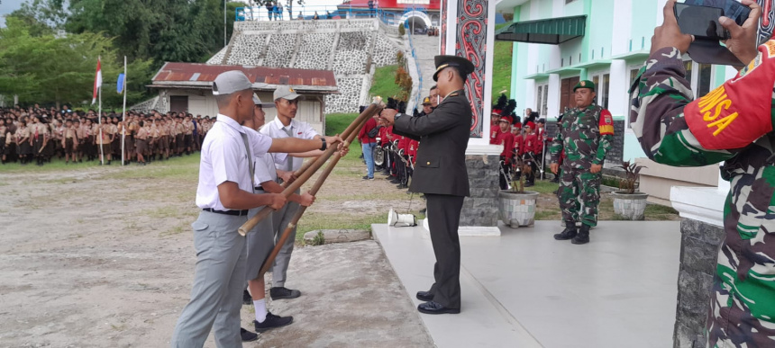 Upacara Taptu dalam   Rangka HUT Proklamasi RI ke- 78 Tingkat Kecamatan Parmaksian