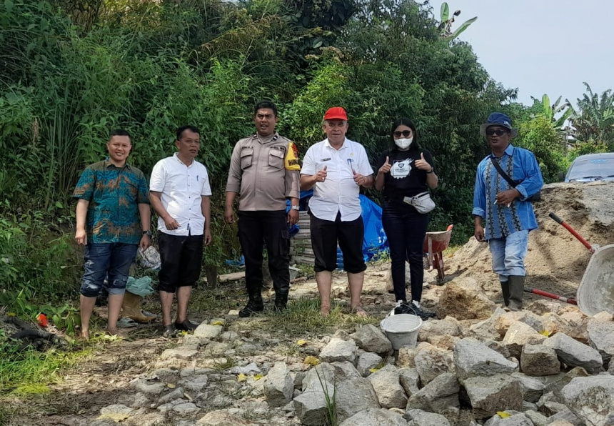 Trial Go Pembangunan Saluran Irigasi  Langean IV Desa Banjar Ganjang