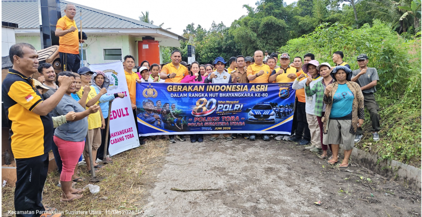 GOTONG ROYONG BERSAMA POLRES TOBA