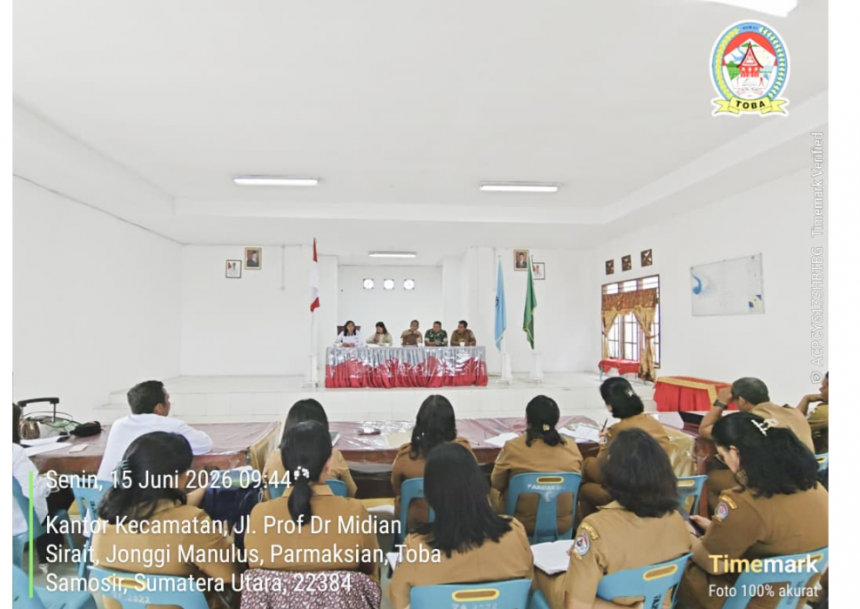 Rapat Koordinasi Percepatan Pemberian Makan Bergizi Gratis bagi Balita, Ibu Menyusui dan Ibu Hamil di  Kecamatan Parmaksian
